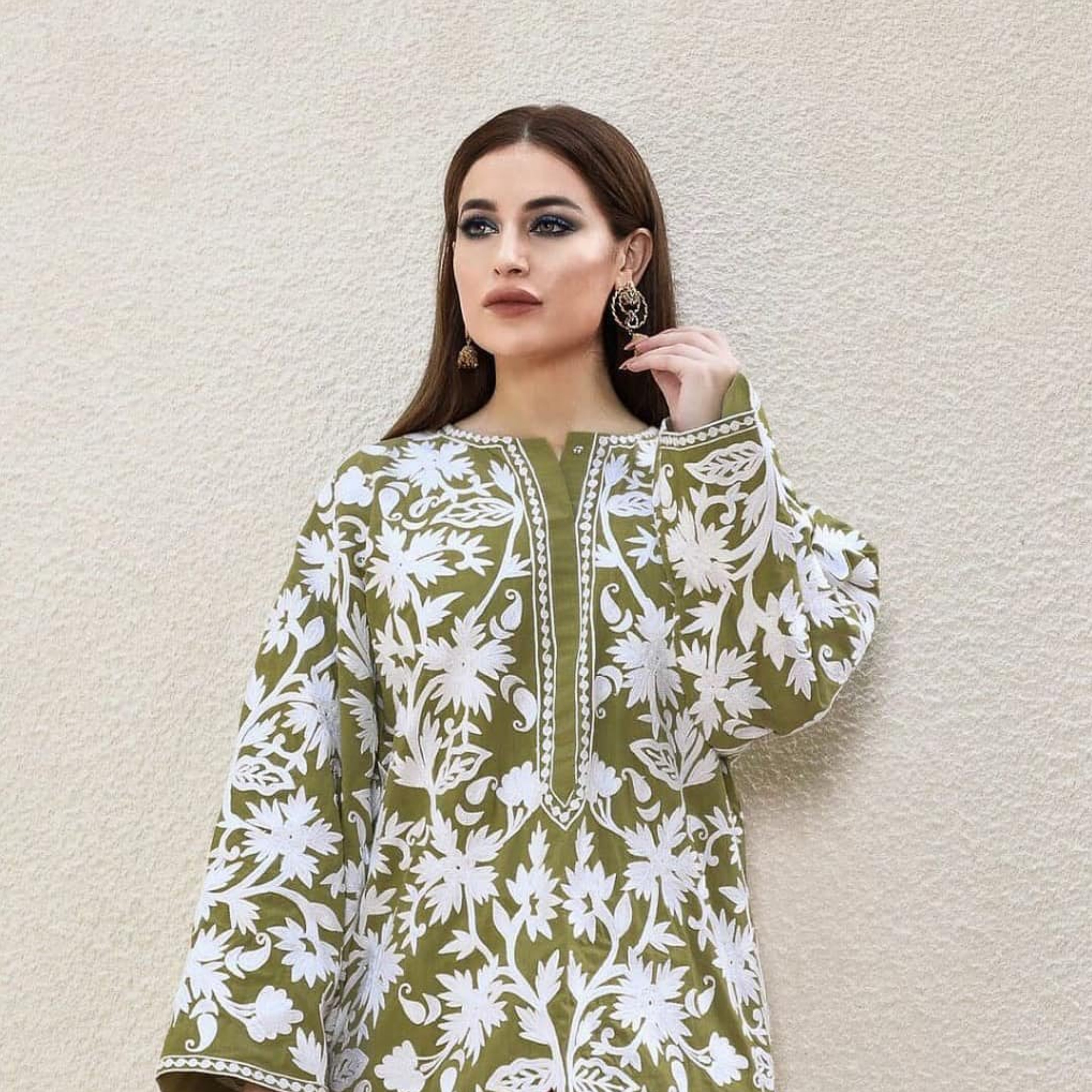 GW-01 : 3-PIECE UN-STITCHED EMBROIDERED PREMIUM LAWN DRESS