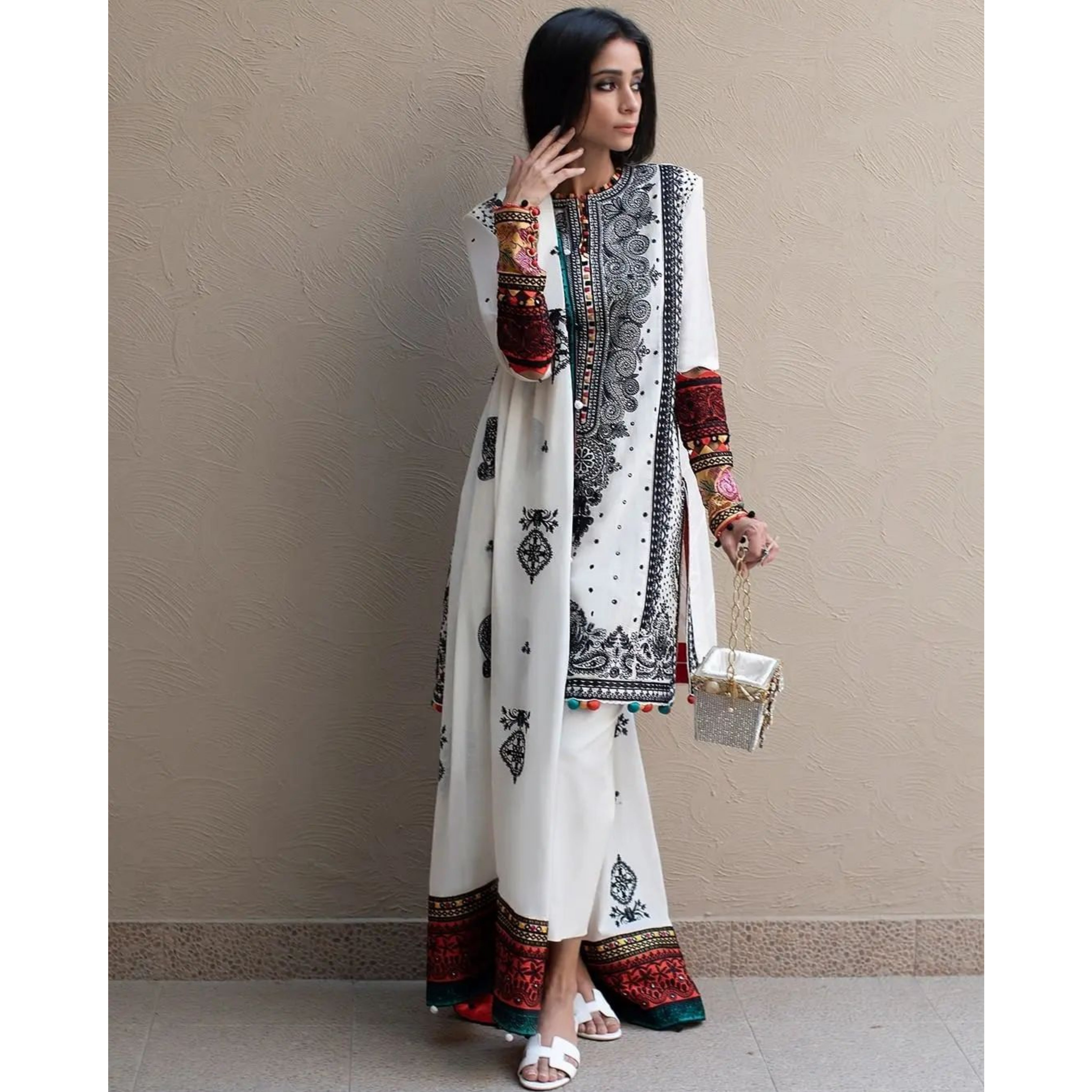 EL-01 : 3-PIECE UN-STITCHED EMBROIDERED PREMIUM LAWN DRESS