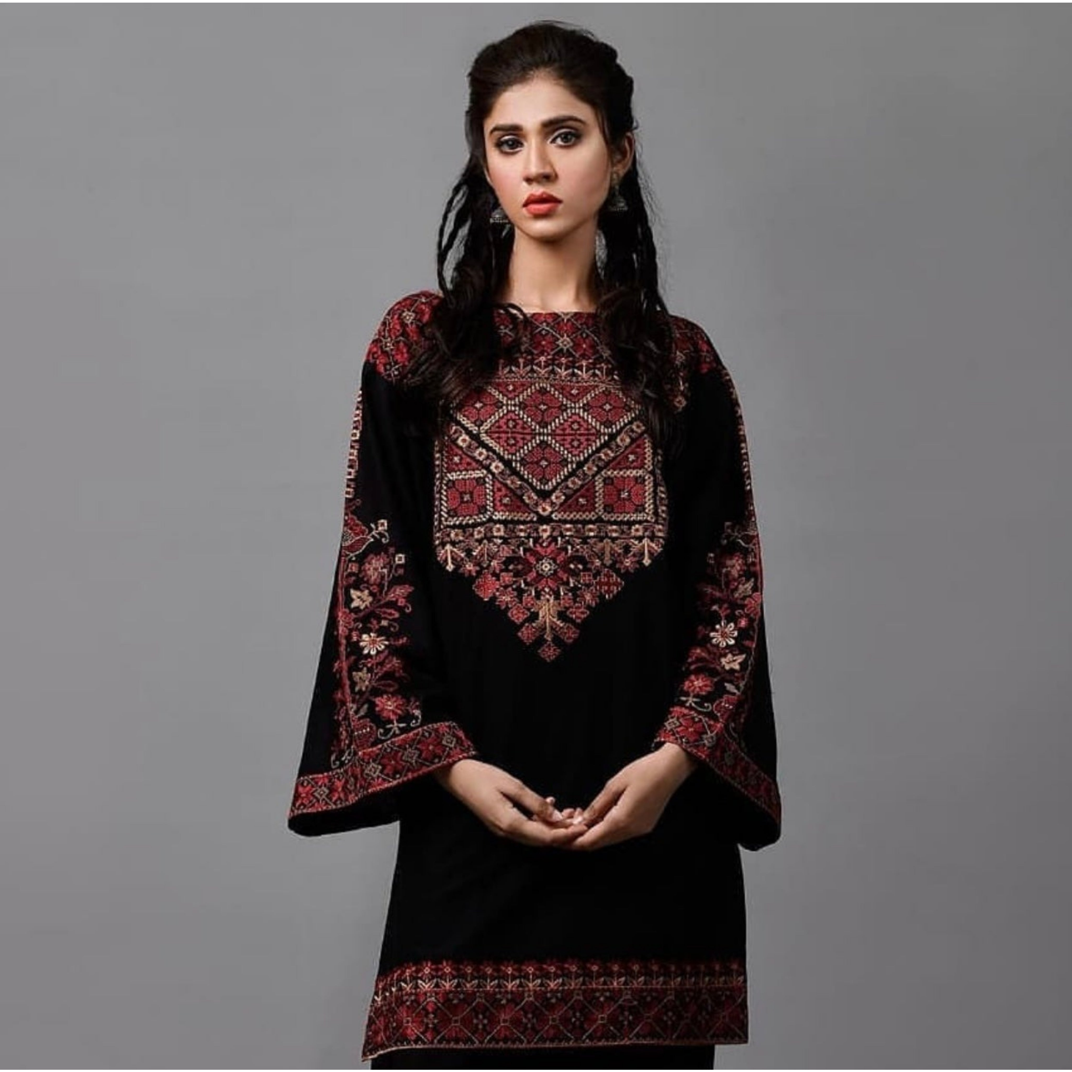 KS-01 : 3-PIECE UN-STITCHED EMBROIDERED PREMIUM LAWN DRESS