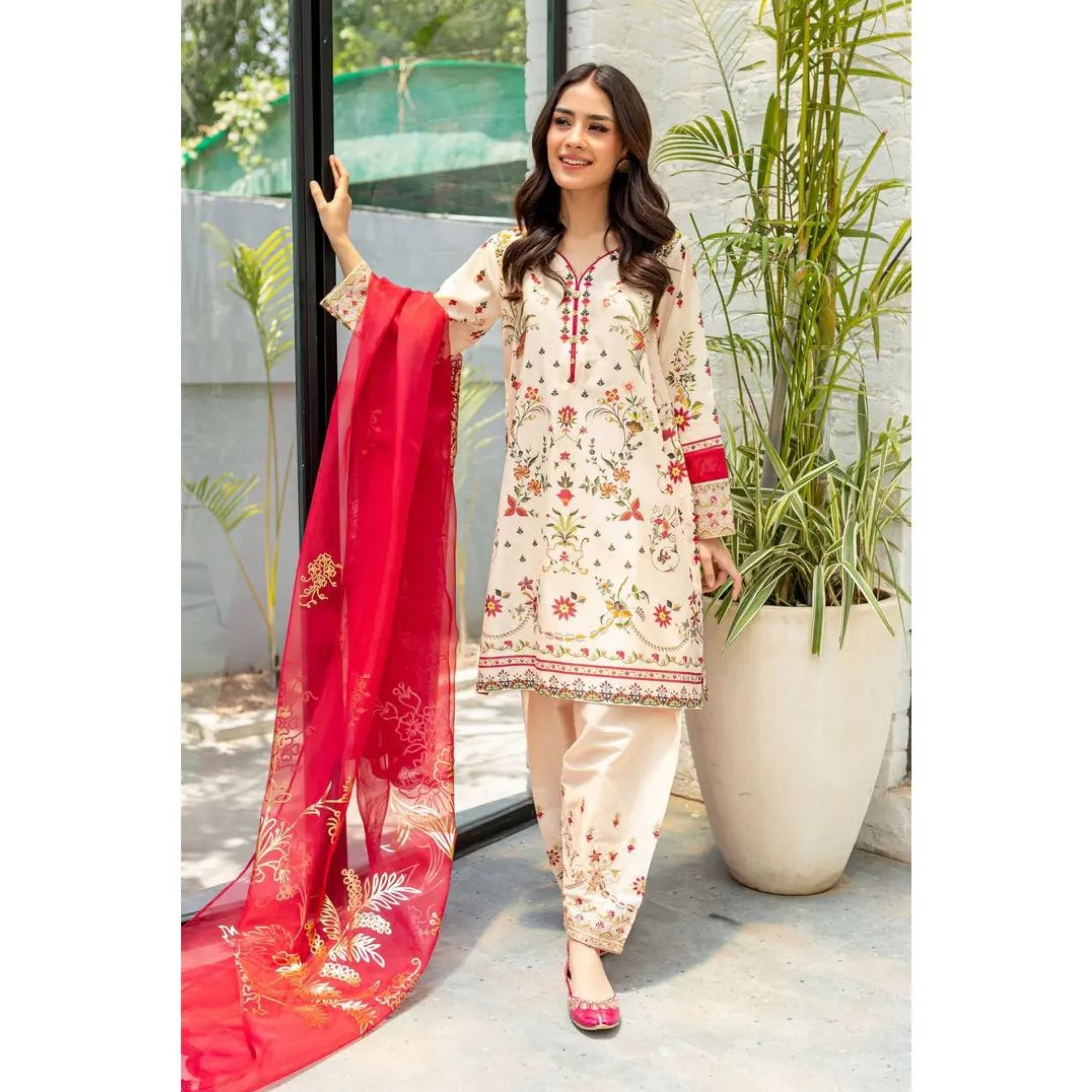 BT-02 : 3-PIECE UN-STITCHED EMBROIDERED PREMIUM LAWN DRESS