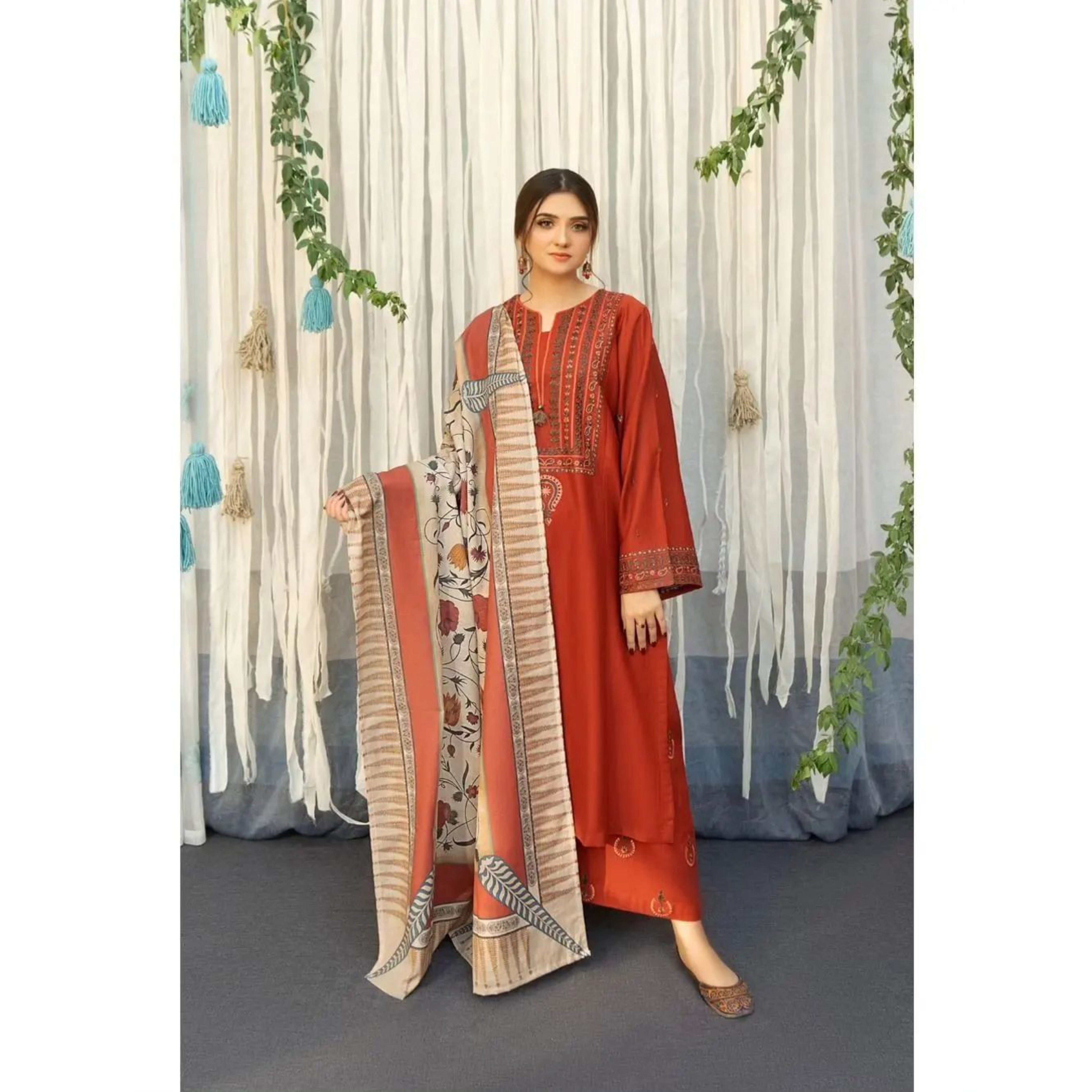 LC-25 : 3-PIECE UN-STITCHED EMBROIDERED PREMIUM LAWN DRESS