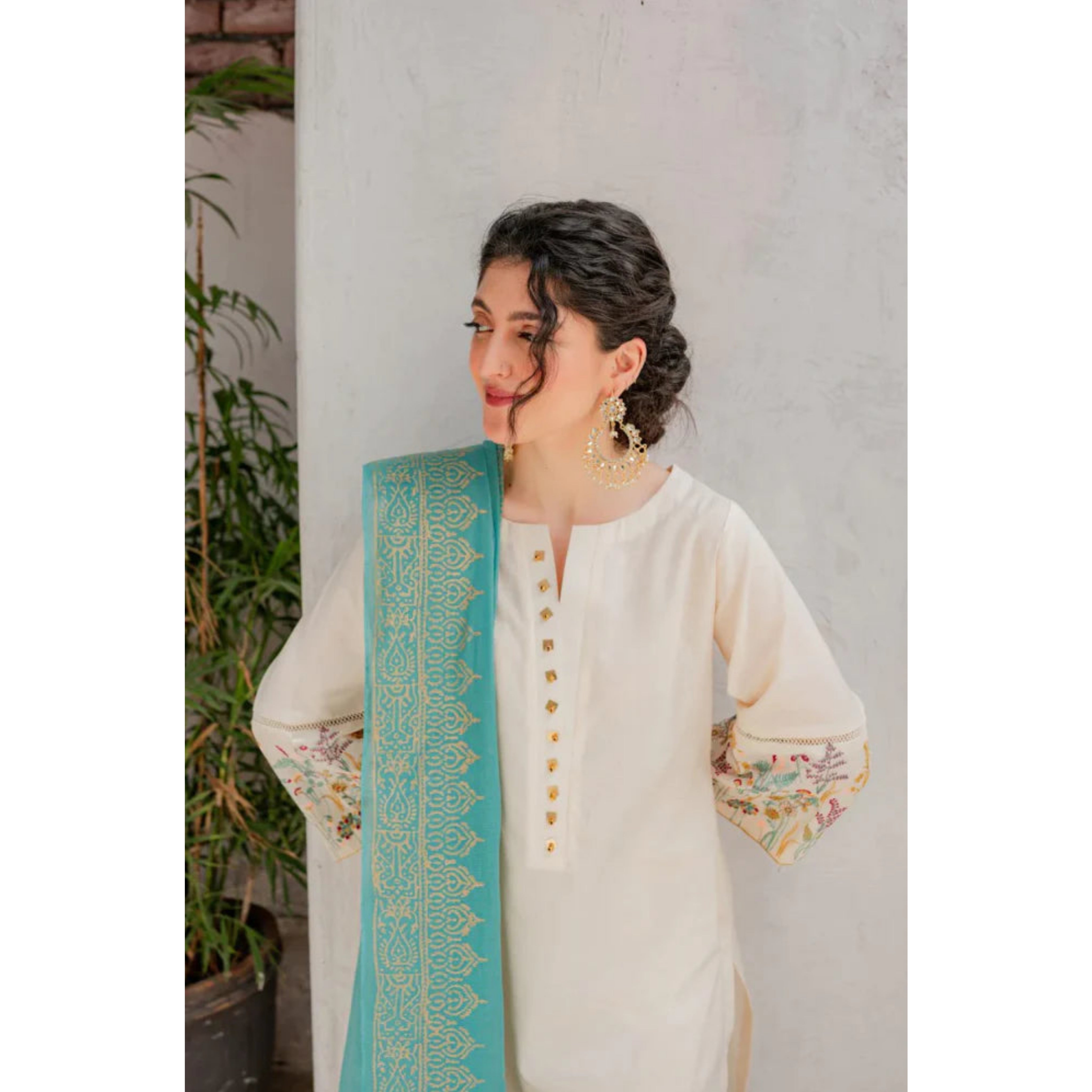 KH-03 : 3 PIECE UNSTITCHED PREMIUM DHANAK EMBROIDERED DRESS