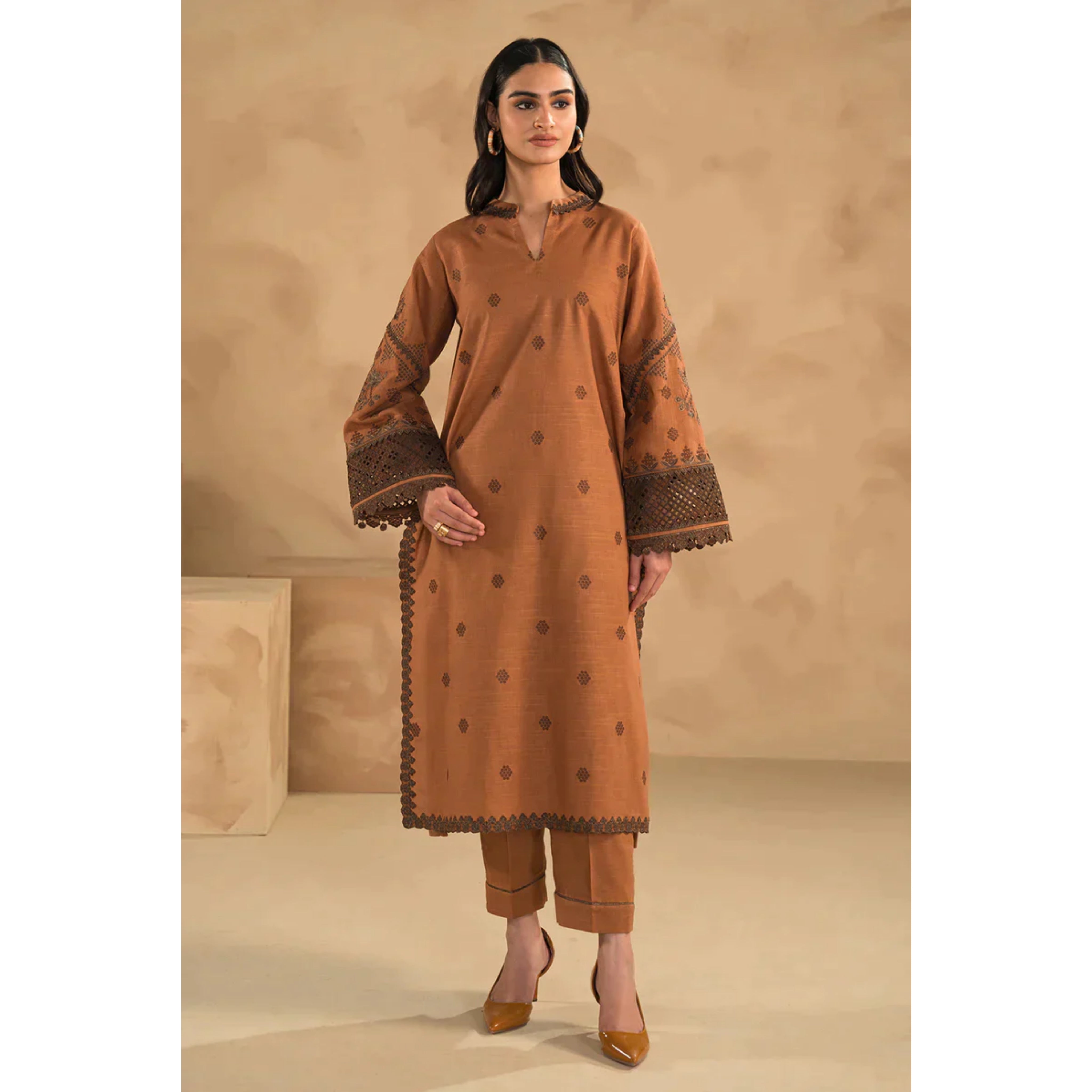 NA-18 : 3-PIECE UN-STITCHED EMBROIDERED PREMIUM LAWN DRESS