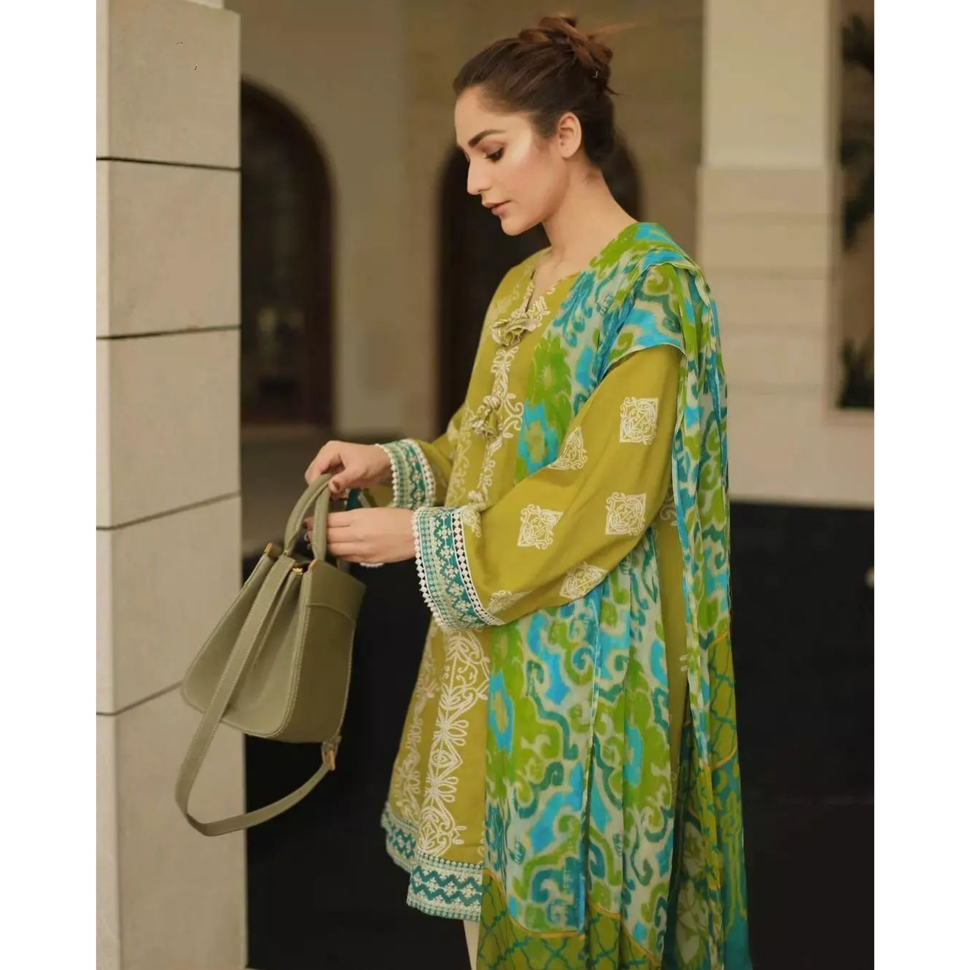 ZA-01 : 3-PIECE UN-STITCHED EMBROIDERED PREMIUM LAWN DRESS