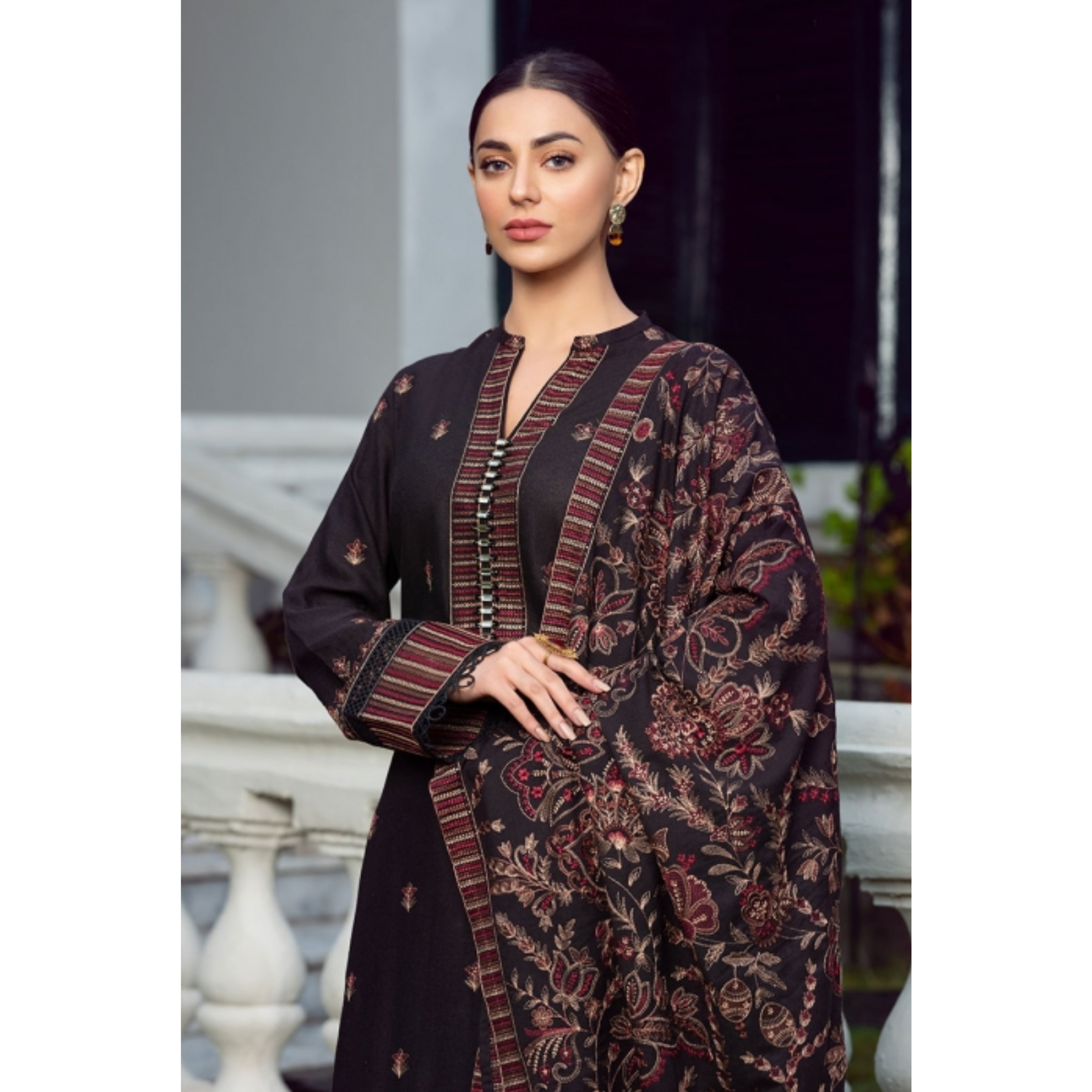 LC-38 : 3 PIECE UN-STITCHED FULL HEAVY EMBROIDERED PREMIUM DHANAK DRESS