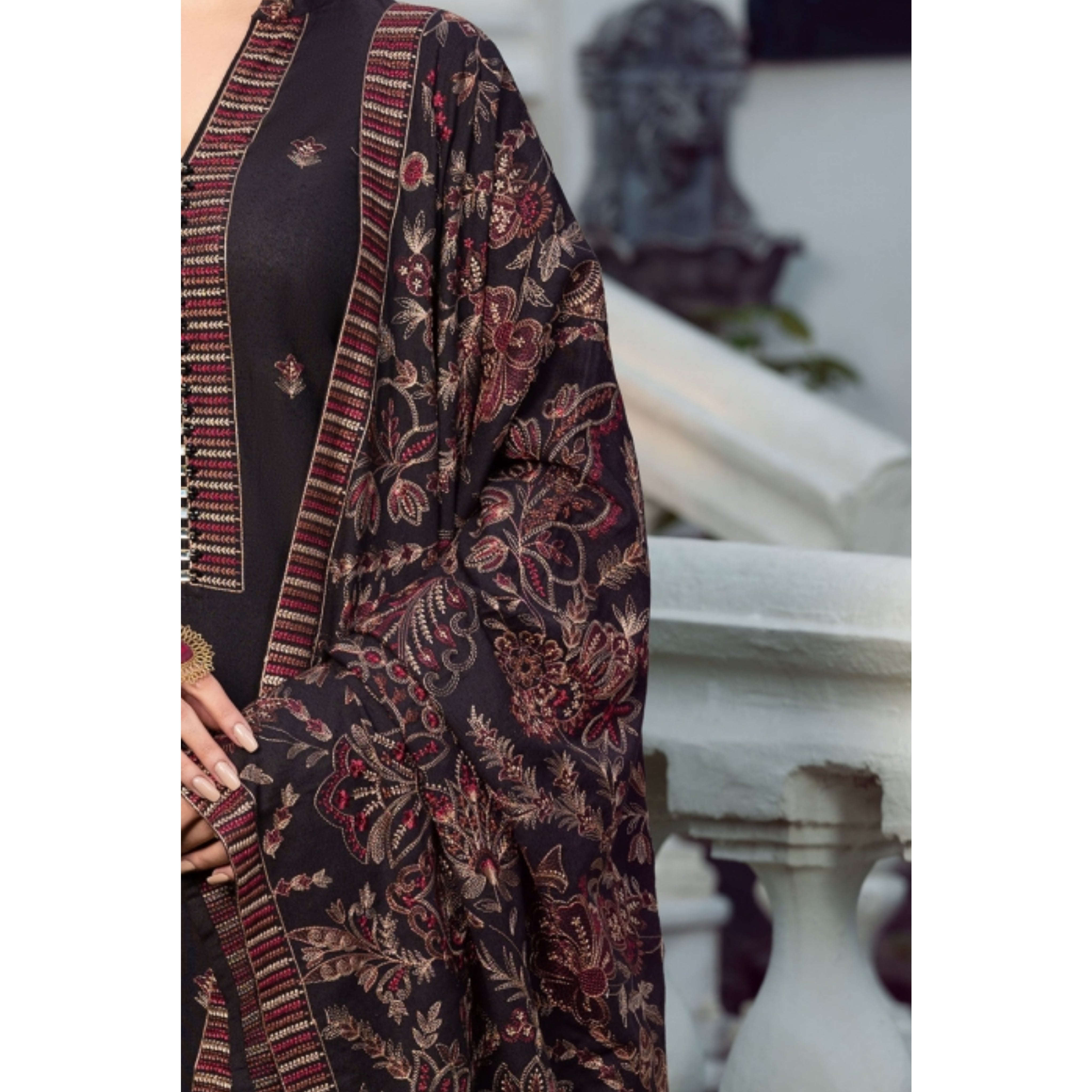 LC-38 : 3 PIECE UN-STITCHED FULL HEAVY EMBROIDERED PREMIUM DHANAK DRESS