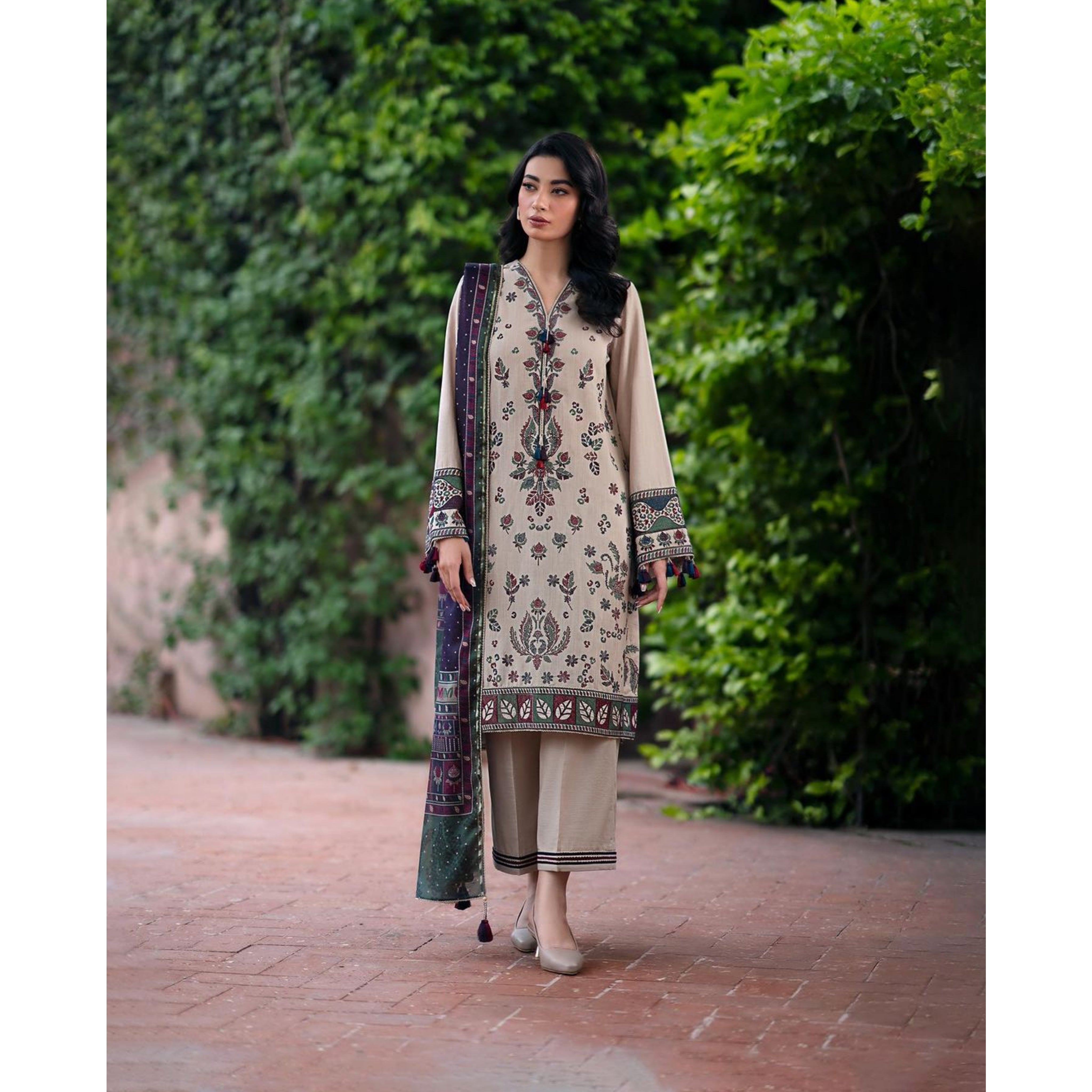 LC-46 : 3 PIECE UN-STITCHED EMBROIDERED PREMIUM DHANAK DRESS