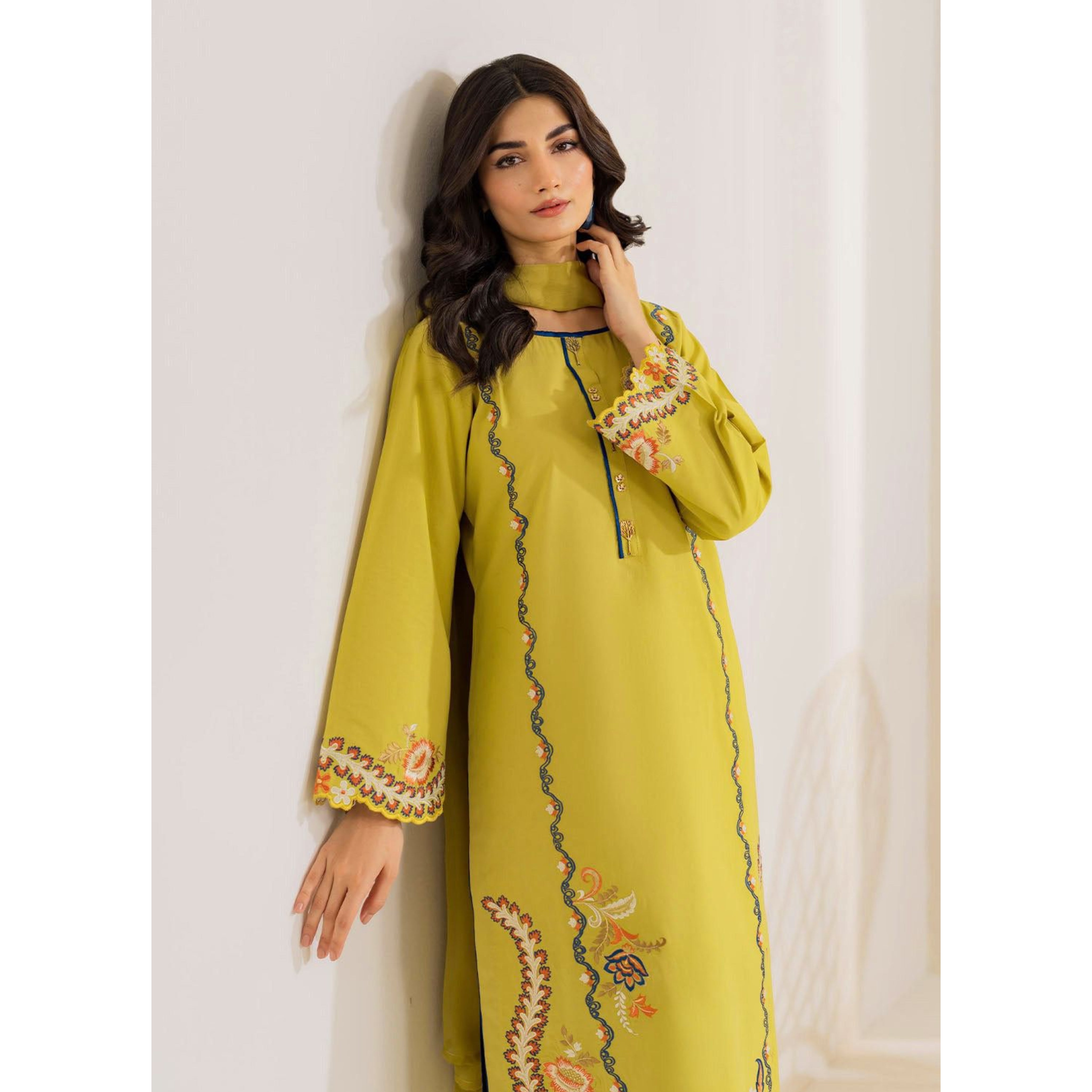 NA-162 : 3 PIECE UN-STITCHED HEAVY EMBROIDERED PREMIUM DHANAK DRESS.