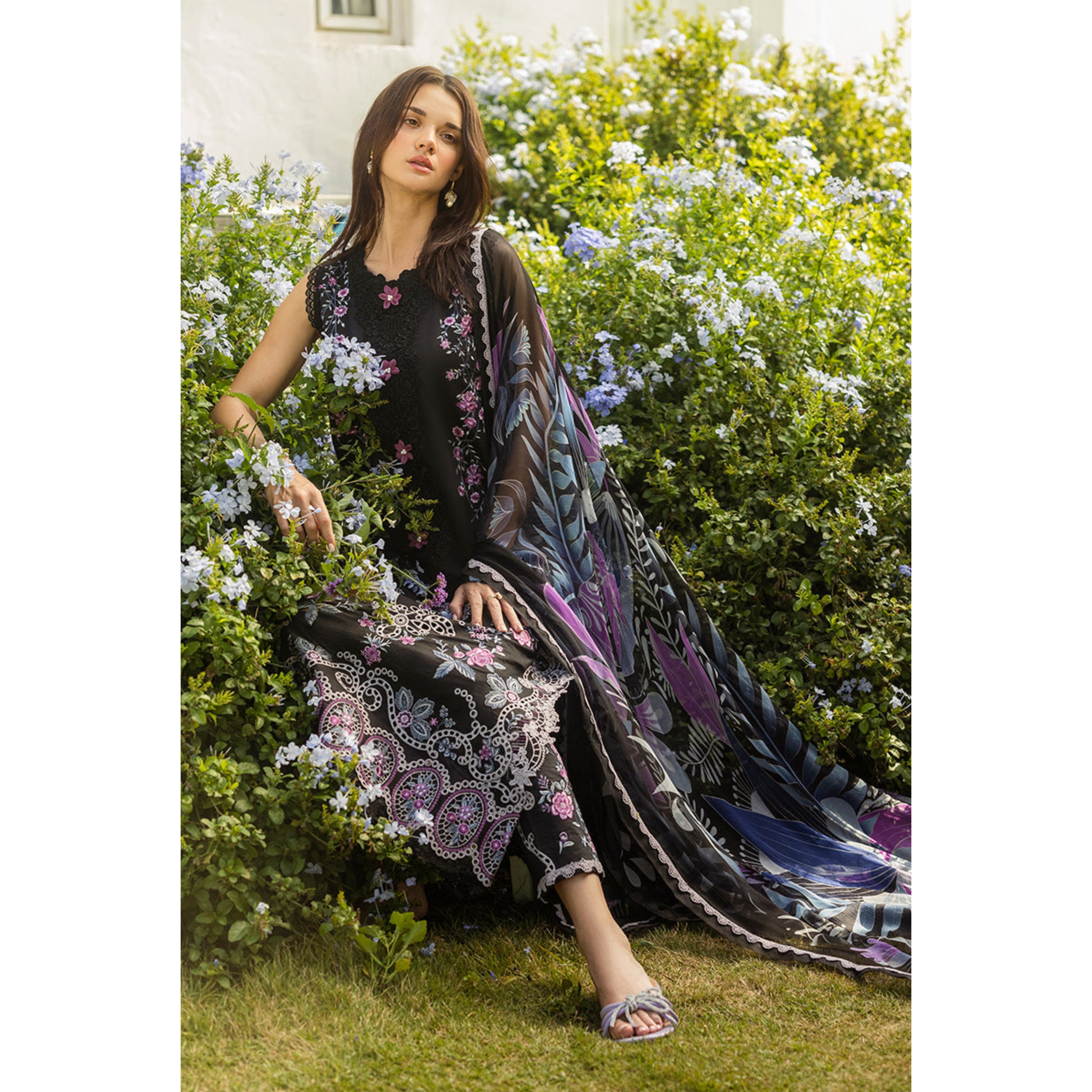 NA-166 : 3 PIECE UN-STITCHED HEAVY EMBROIDERED PREMIUM DHANAK DRESS.