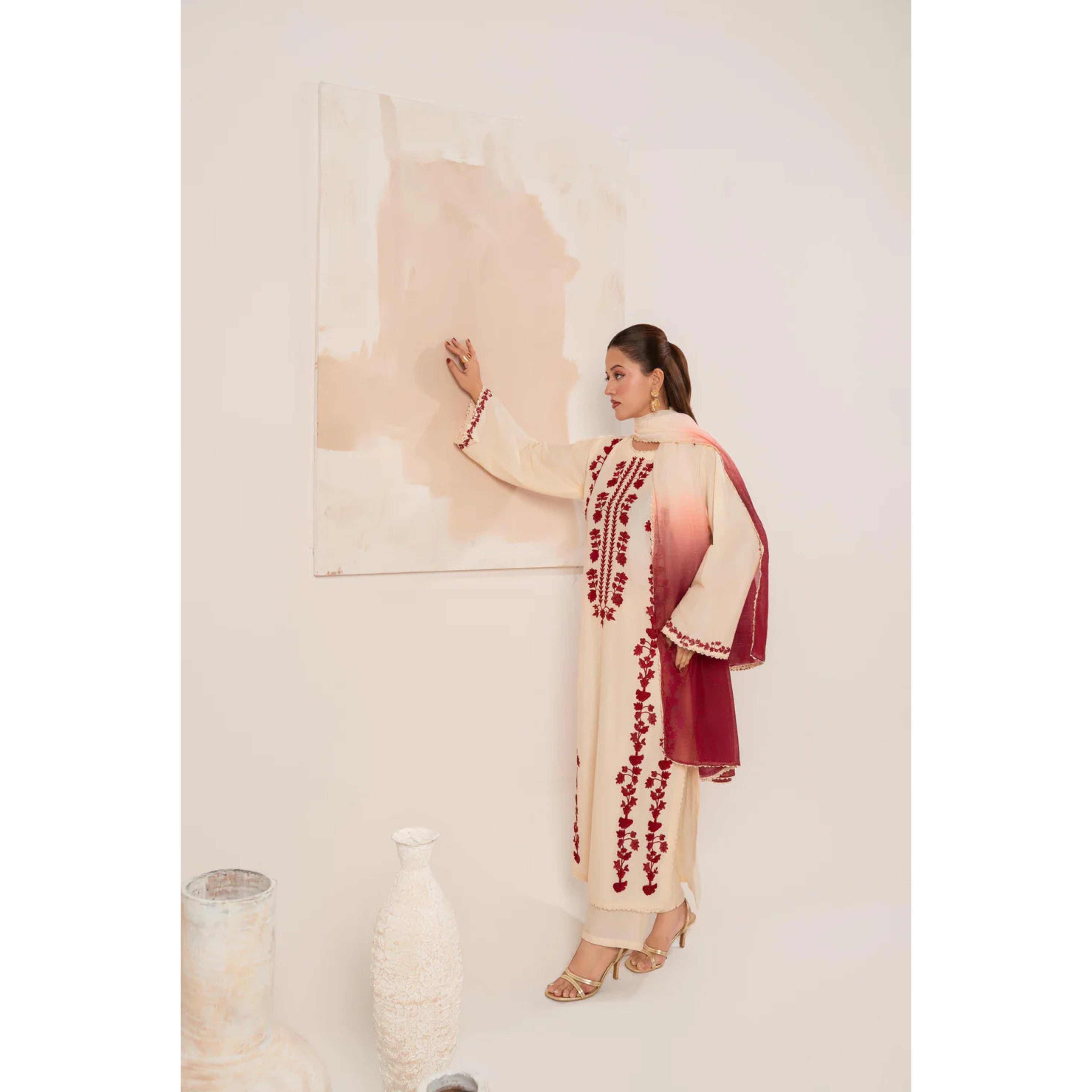 NA-254 : 3 PIECE UN-STITCHED HEAVY EMBROIDERED PREMIUM DHANAK DRESS.