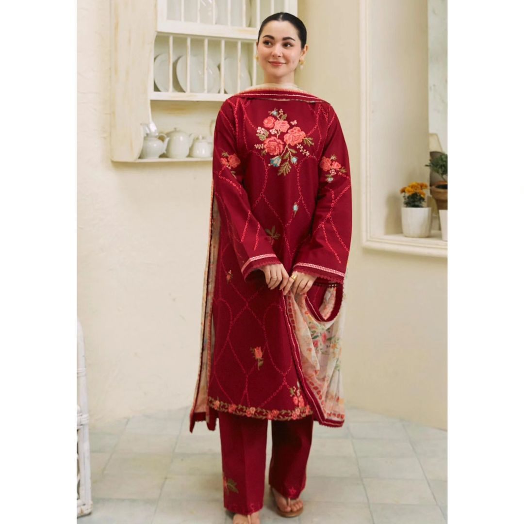 NA-30 : 3-PIECE UN-STITCHED EMBROIDERED PREMIUM LAWN DRESS