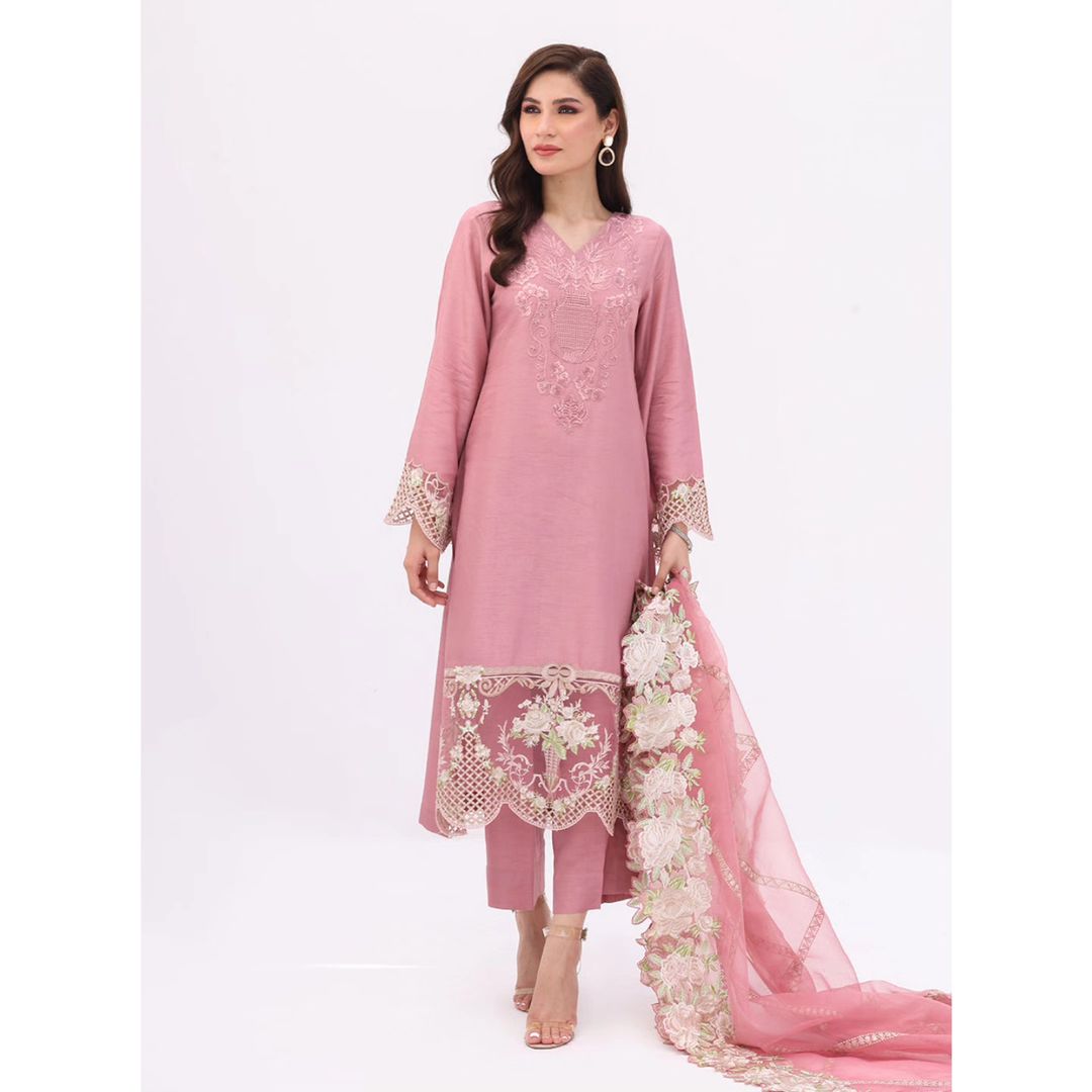 LC-29 : 3-PIECE UN-STITCHED EMBROIDERED PREMIUM LAWN DRESS