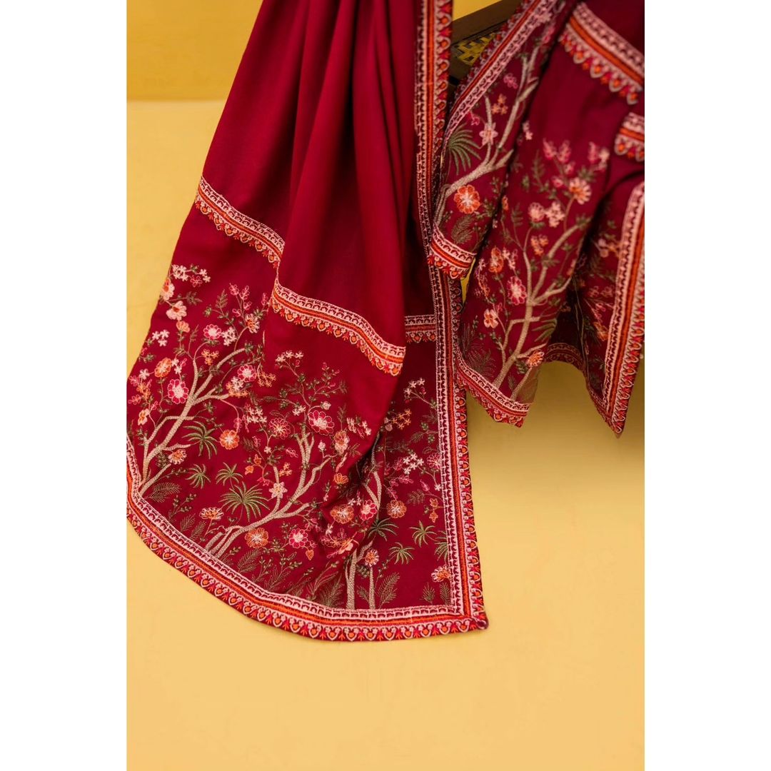 LC-28 : 3 PIECE UNSTITCHED PREMIUM DHANAK EMBROIDERED DRESS